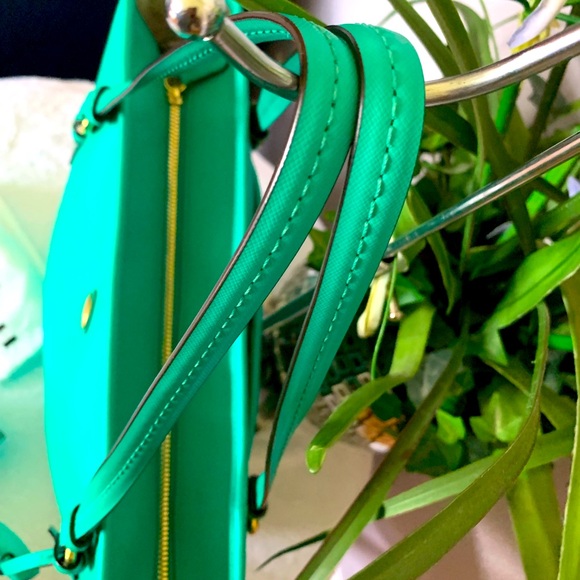 Coach Peyton Tote Bag and Wallet Set - Picture 6 of 15